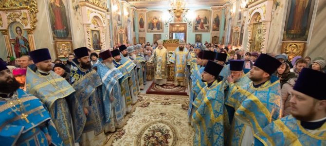 Божественная литургия в праздник иконы Божией Матери «Казанская»