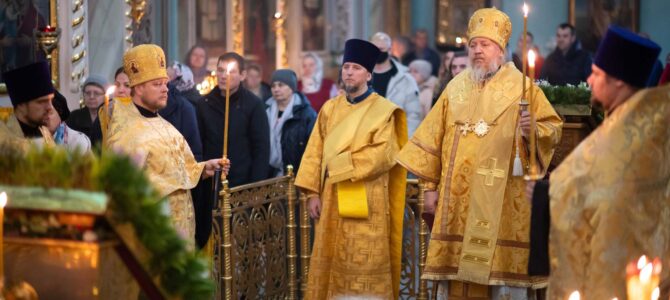 Богослужение в канун Воскресения Богослужение в канун Воскресения